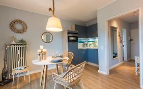 Maritime Wohnung Ostsee mit privatem Seezugang